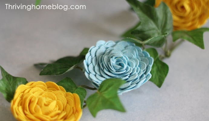 how to make a rick rack flower