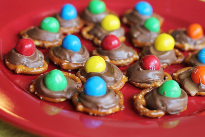 Delicious, bite size Rolo pretzel treats. Takes just a snap to make them and can be made a few days in advance. 