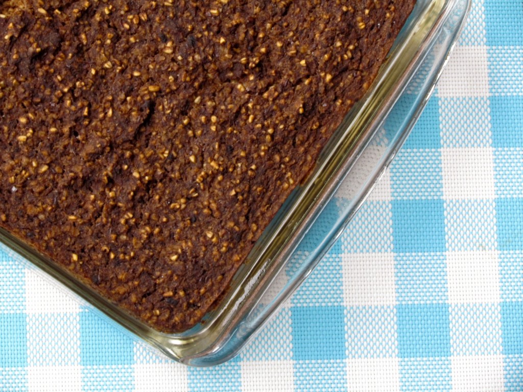 Baked Chocolate Steel Cut Oatmeal: A super health, easy, freezable breakfast.