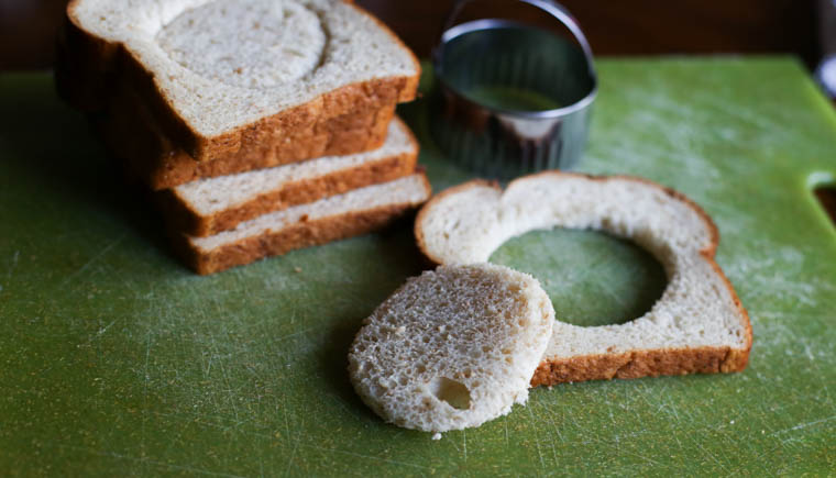 Bread with a hole cut out of the center