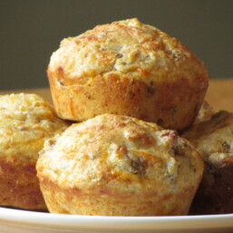Easy Breakfast Idea: Savory Breakfast Muffins (also a healthy freezer ...