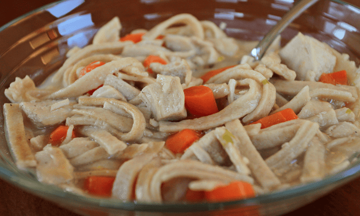 Homemade whole wheat egg noodles - delicious and simple!