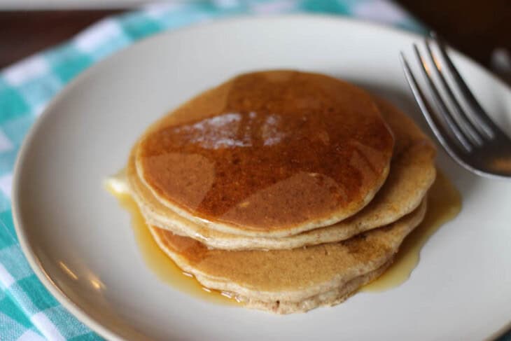 Oatmeal Pancake Mix {Easy & Healthy!}