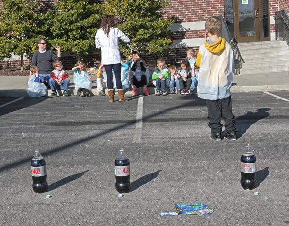 Mentos and Diet Coke Explosion: This science experiment is fun and easy at home, school or for a science birthday party!