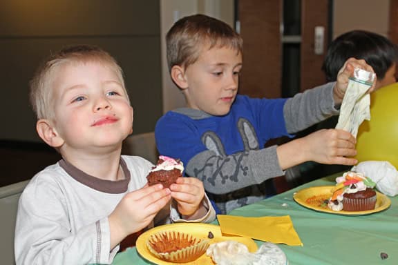 Crazy Cupcake Concoctions: A birthday party hack that every kid (and parent) will love! Put the cake decorating in the hands of the kids and watch them go.