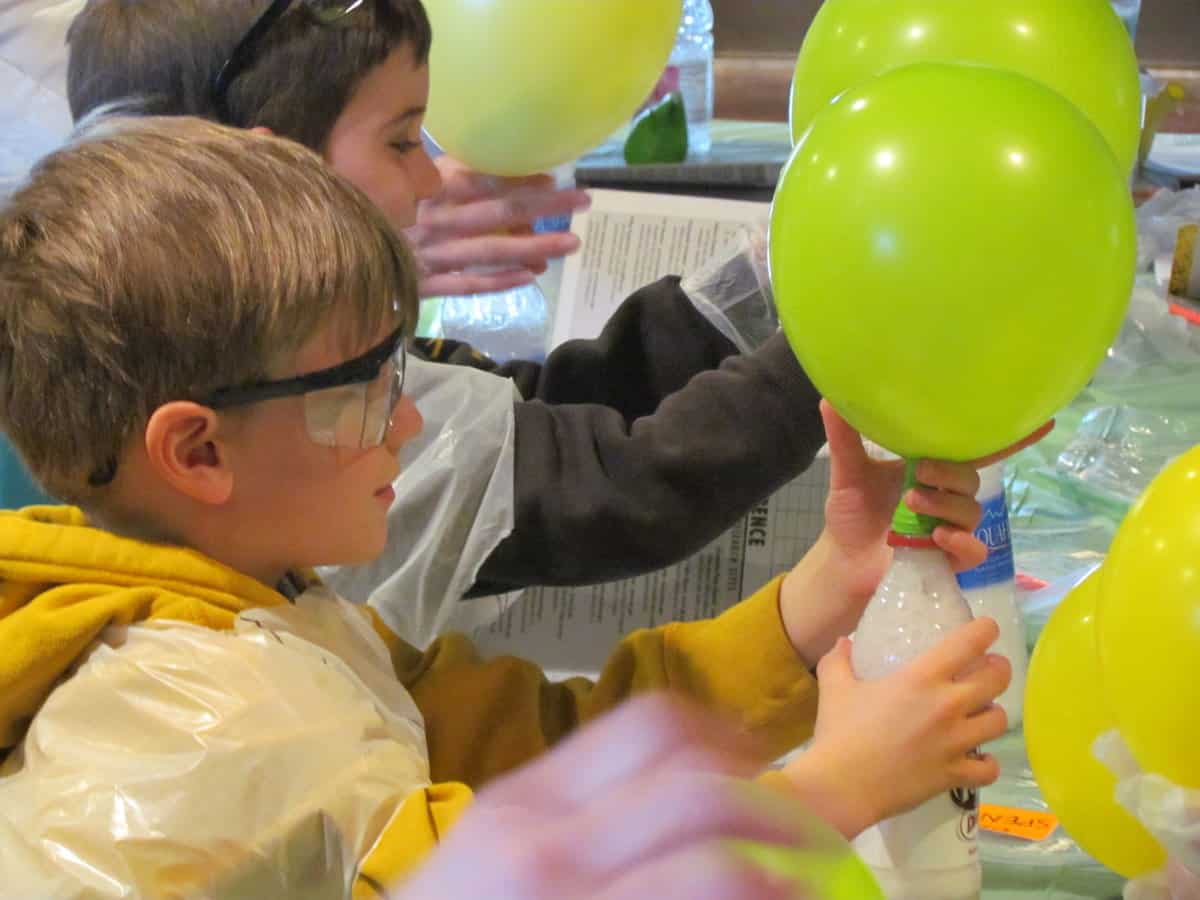 blow up that balloon science experiment