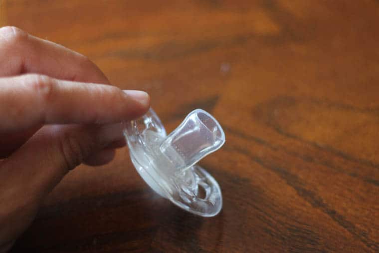 Clipping the pacifier