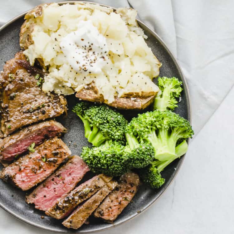 Shoppers Call This Lodge Pan 'the Ultimate Steak Pan,' and  Just  Slashed Its Price