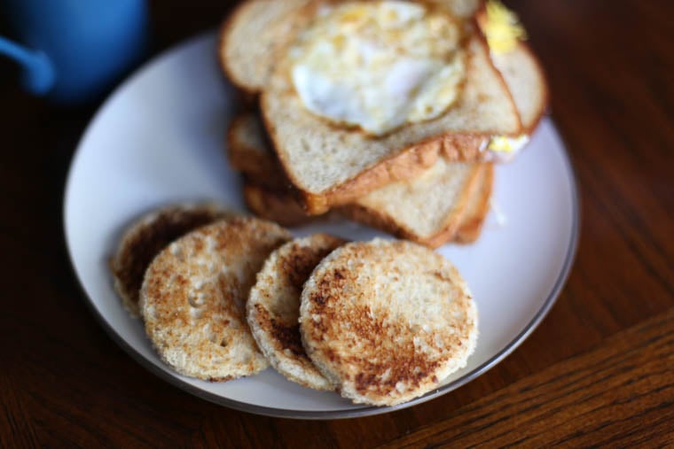 Egg-in-a-Hole: A Classic Breakfast Recipe