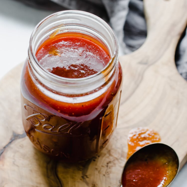 Homemade bbq sauce in a mason jar.