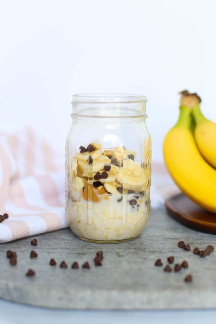 Peanut Butter Cup Overnight Oats (A Healthy, MakeAhead Breakfast)