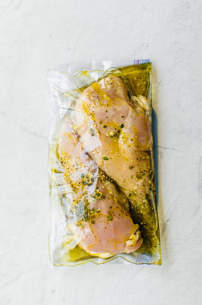 The BEST Lemon Garlic Chicken (Easy 5-Ingredient Marinade)