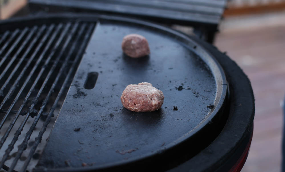 Smash burger on the grill 