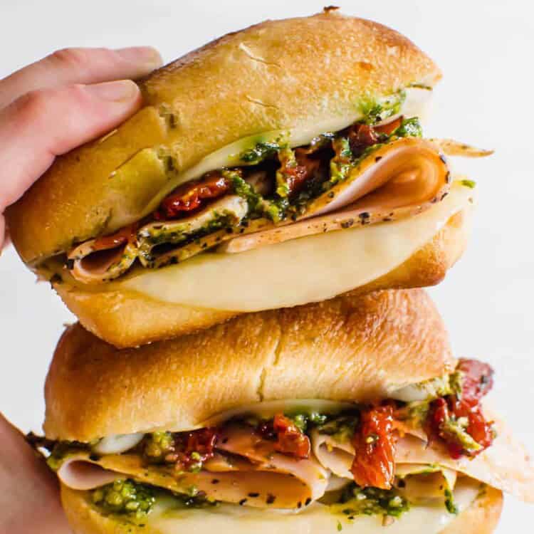 https://thrivinghomeblog.com/wp-content/uploads/2021/05/turkey-pesto-paninis-4-1-750x750.jpg