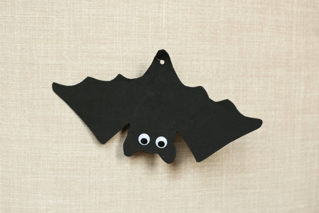 Foam bat craft hanging 