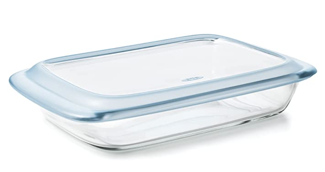 Stock photo of a 9x12 glass baking dish with lid.