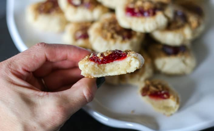 Raspberry Crumble Cookies - Thriving Home