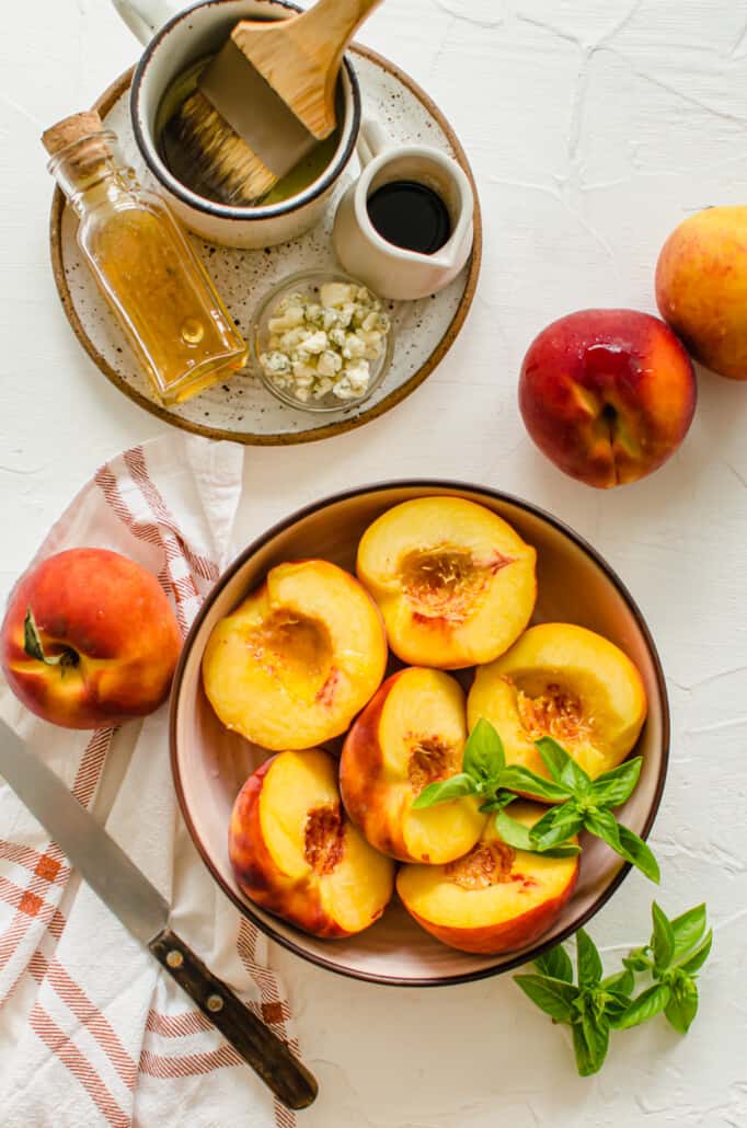 ingredients for grilled peaches