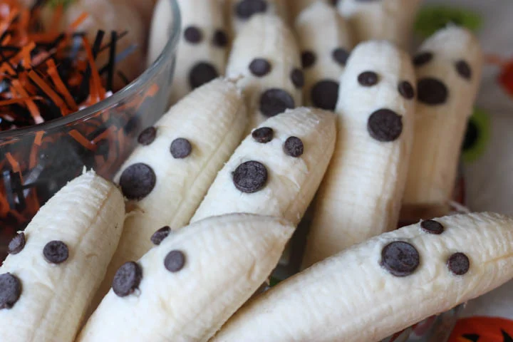 Banana Ghosts on a platter for Halloween party