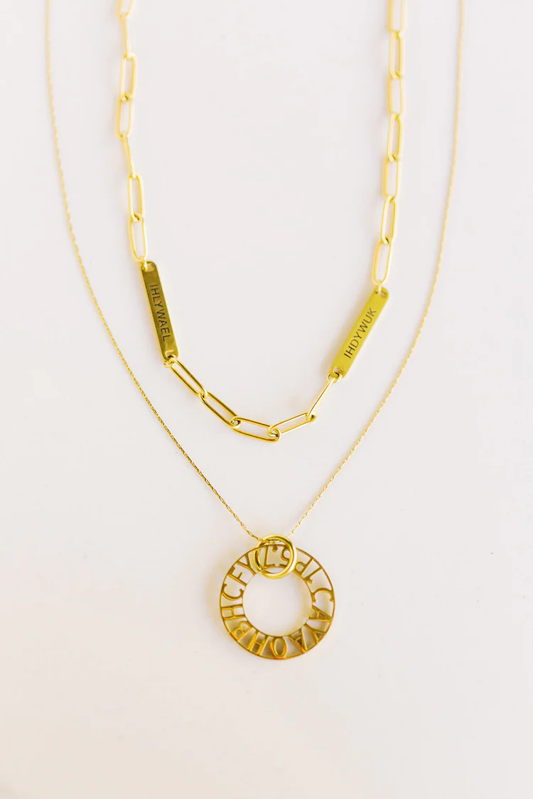 Dwell differently necklace