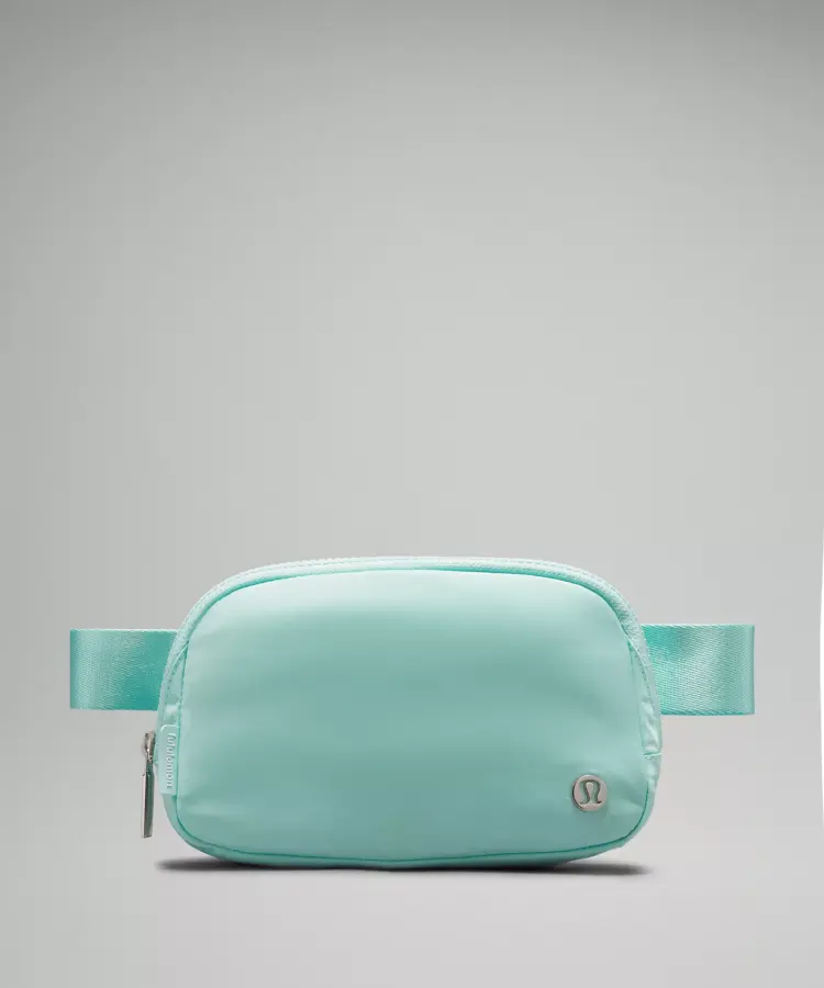 lululemon belt bag.