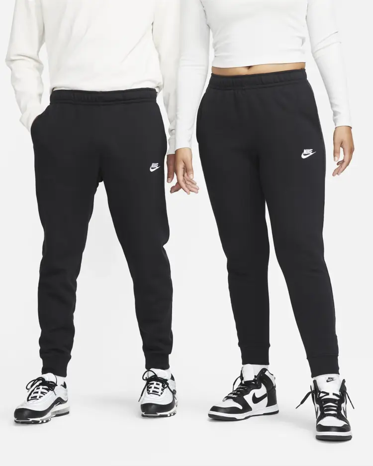 Nike fleece joggers for tween boys.