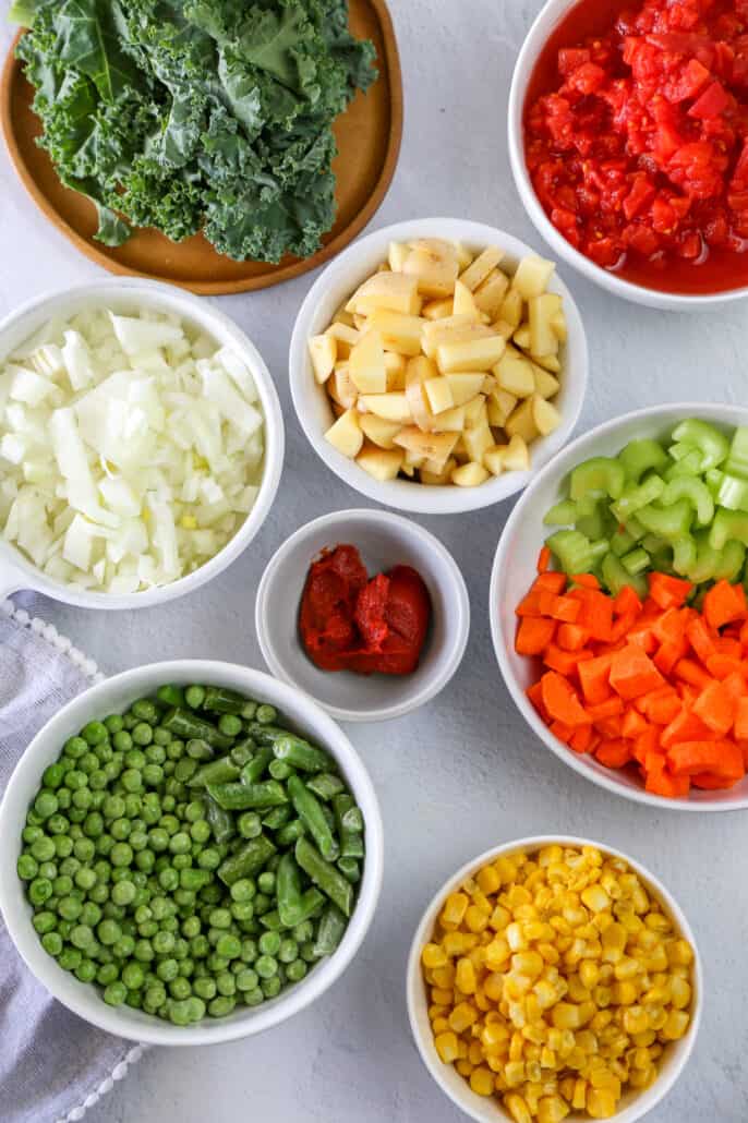 Ingredients in vegetable soup