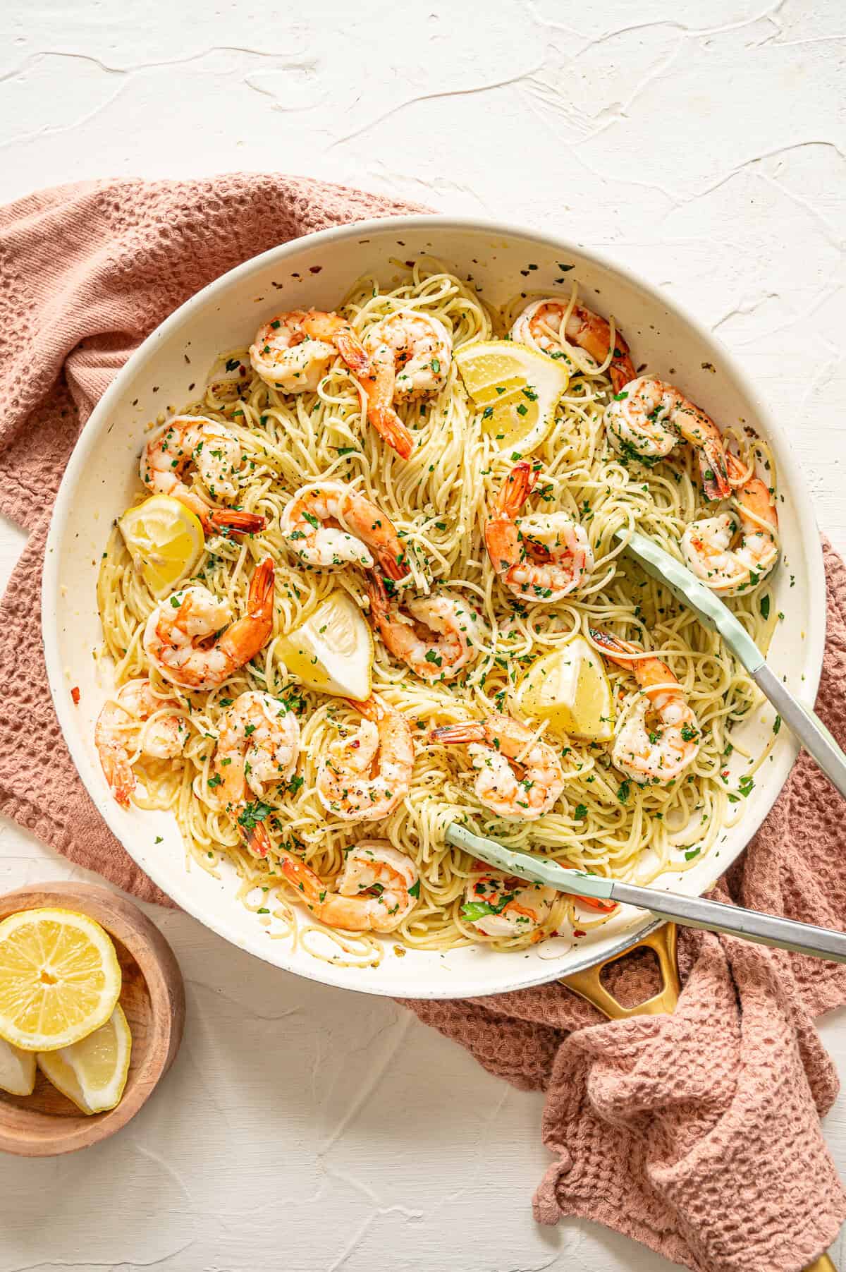 Shrimp Scampi Pasta [thrivinghomeblog.com]