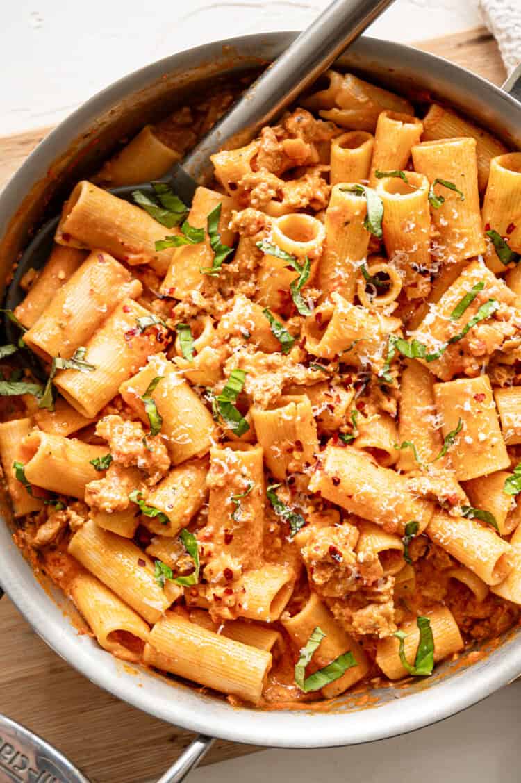 Rigatoni in a creamy tomato sauce ready to serve.