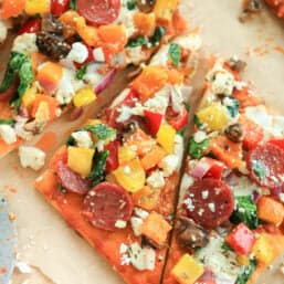 Veggie and pepperoni flatbread pizza ready to serve.